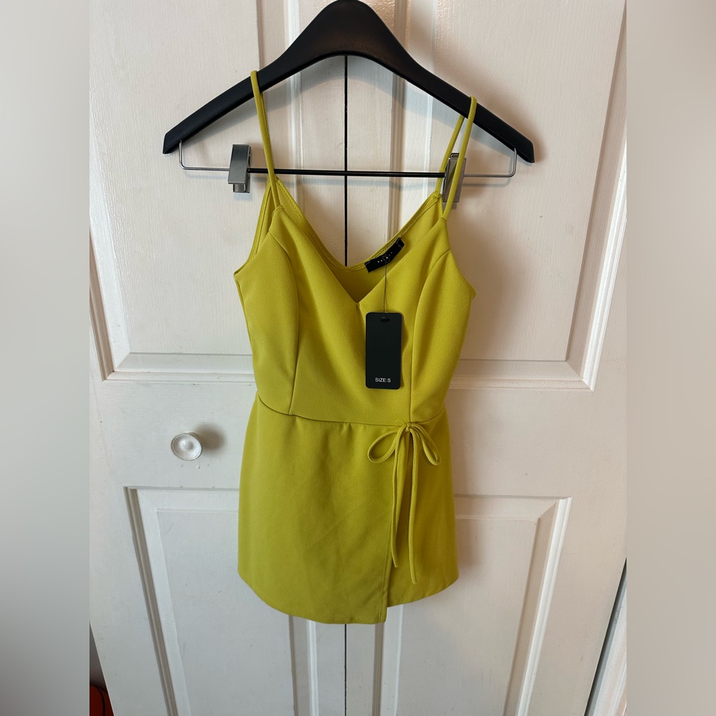 Elegant Lime Green Spaghetti Strap Romper